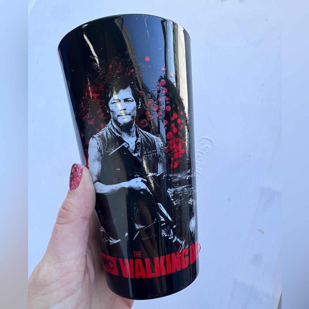 The Walking Dead Black Daryl Dixon Beer Glass